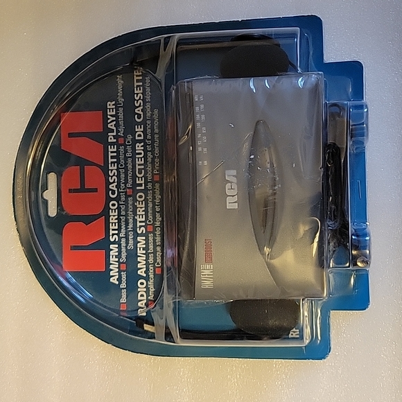 Radio Am/fm stereo cassette player brand new sealed RCA bass booster with head - Picture 1 of 8